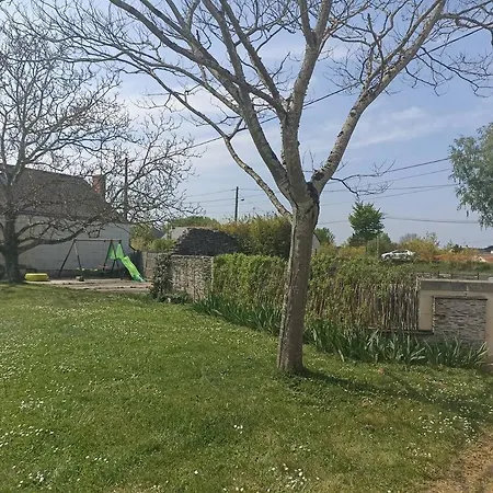Charmant Studio Dans Une Longere La Menitré Exterior foto